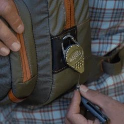 Fishpond Cross-Current Chest Pack 14 Fishpond Cross-Current Chest Pack -Rio Shop 1022592 800 auto